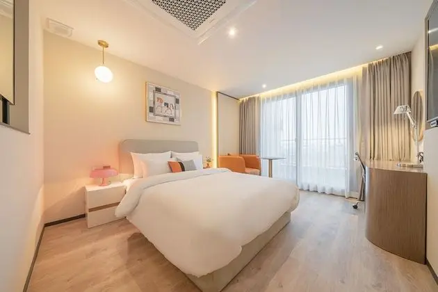 Deluxe Tek Büyük Yataklı Oda