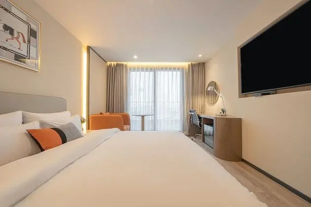 Deluxe Tek Büyük Yataklı Oda