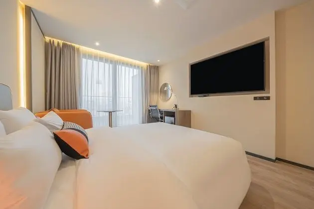 Deluxe Tek Büyük Yataklı Oda