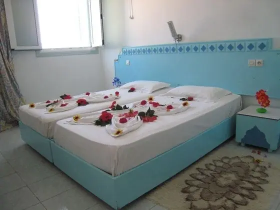 Üç Kişilik Oda