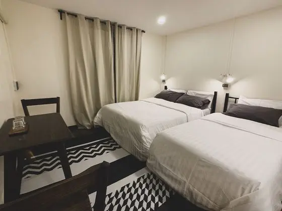 Üç Kişilik Oda, Balkon