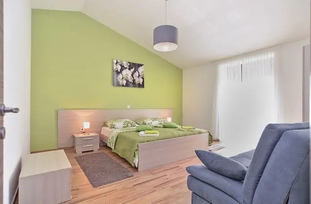 Standard Ev, 6 Yatak Odası (0340)