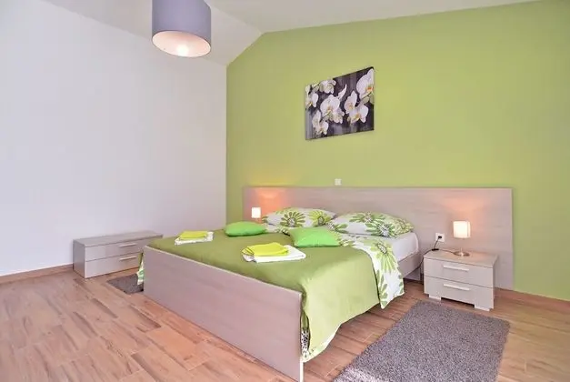 Standard Ev, 6 Yatak Odası (0340)