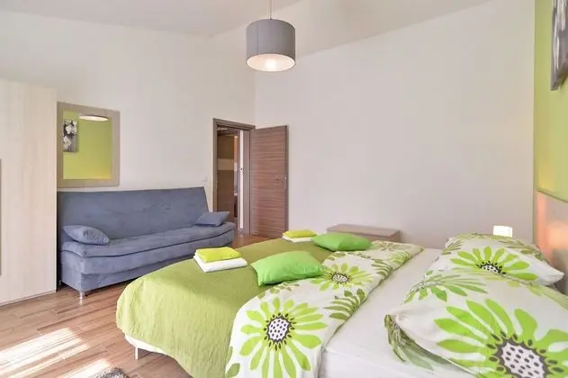 Standard Ev, 6 Yatak Odası (0340)