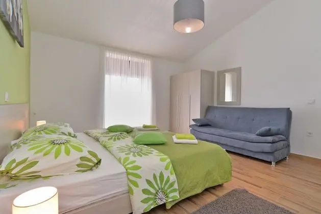 Standard Ev, 6 Yatak Odası (0340)