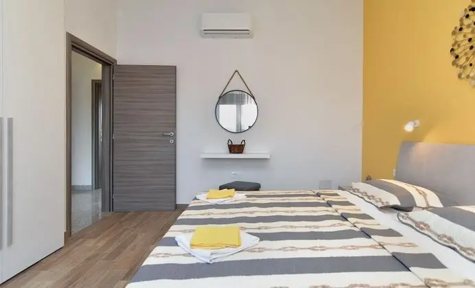 Standard Ev, 6 Yatak Odası (0340)