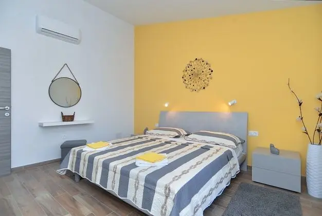 Standard Ev, 6 Yatak Odası (0340)