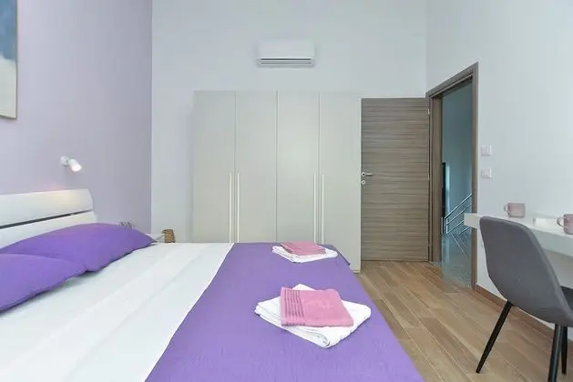 Standard Ev, 6 Yatak Odası (0340)