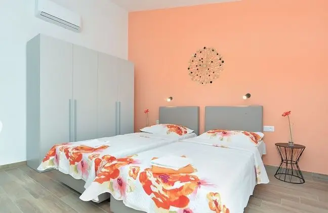 Standard Ev, 6 Yatak Odası (0340)