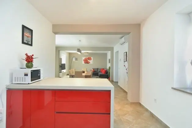 Standard Ev, 6 Yatak Odası (0340)