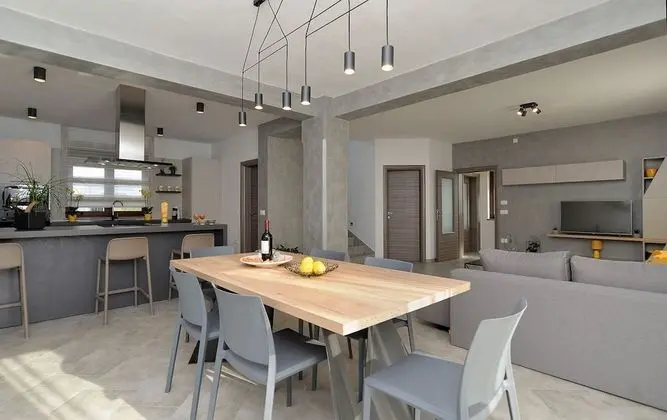 Standard Ev, 6 Yatak Odası (0340)