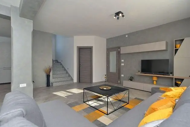 Standard Ev, 6 Yatak Odası (0340)