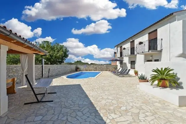 Standard Ev, 6 Yatak Odası (0340)