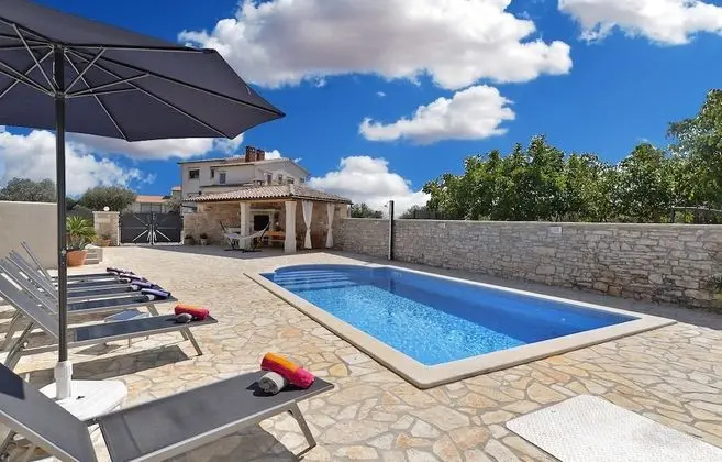 Standard Ev, 6 Yatak Odası (0340)