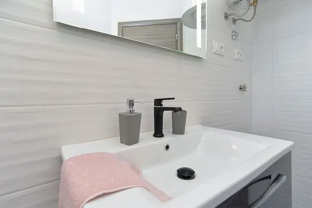 Standard Ev, 6 Yatak Odası (0340)