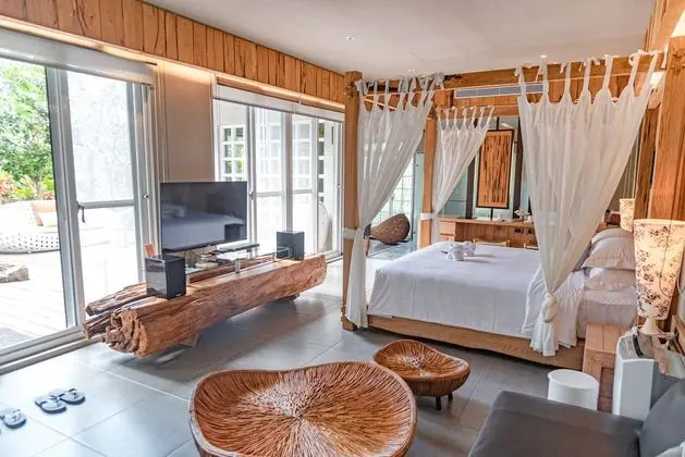 Deluxe Villa