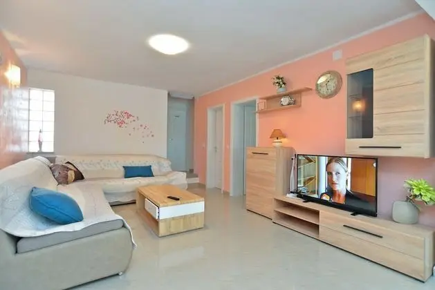 Standard Ev, 5 Yatak Odası (0464)