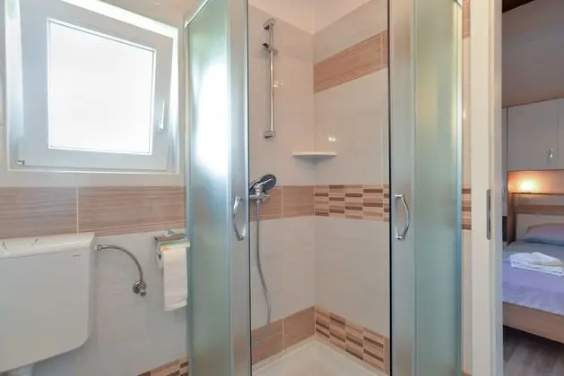 Standard Ev, 5 Yatak Odası (0464)