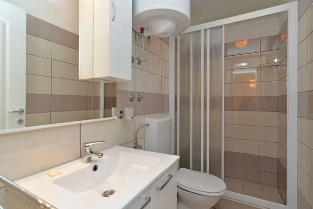 Standard Ev, 5 Yatak Odası (0464)