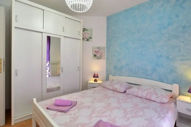 Standard Ev, 6 Yatak Odası (23212)