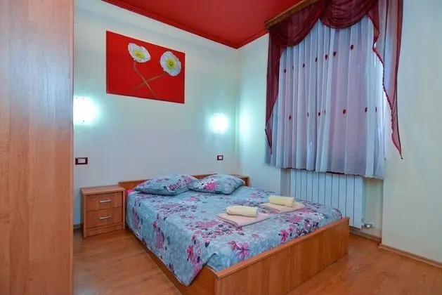 Standard Ev, 6 Yatak Odası (23212)