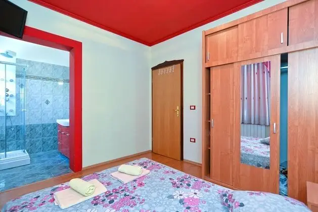 Standard Ev, 6 Yatak Odası (23212)