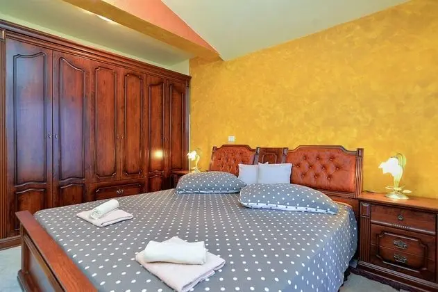 Standard Ev, 6 Yatak Odası (23212)