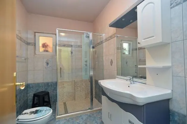 Standard Ev, 6 Yatak Odası (23212)