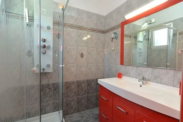 Standard Ev, 6 Yatak Odası (23212)