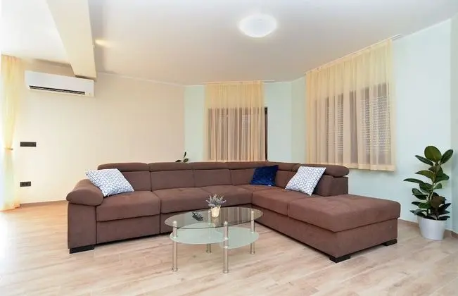 Standard Ev, 4 Yatak Odası (25089)