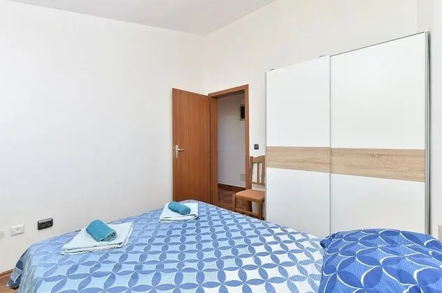 Standard Ev, 6 Yatak Odası (25323)