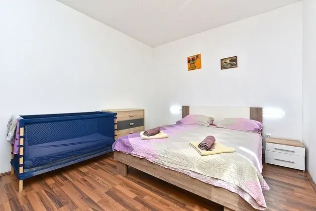 Standard Ev, 6 Yatak Odası (25323)