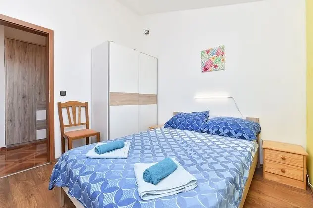 Standard Ev, 6 Yatak Odası (25323)