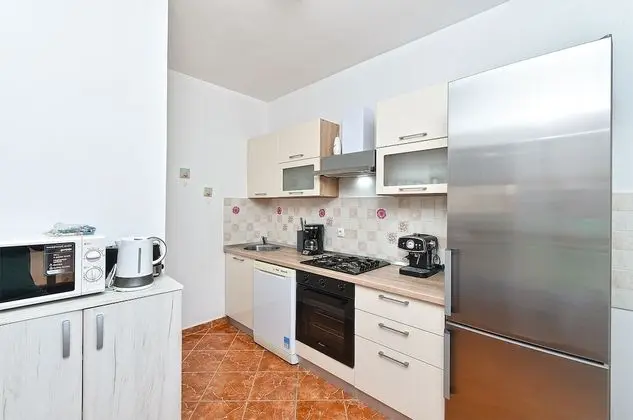 Standard Ev, 6 Yatak Odası (25323)