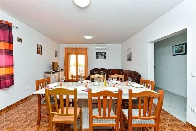 Standard Ev, 6 Yatak Odası (25323)