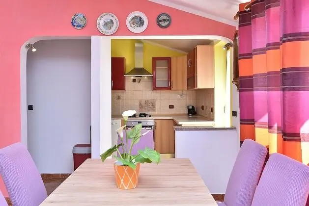 Standard Ev, 6 Yatak Odası (25323)