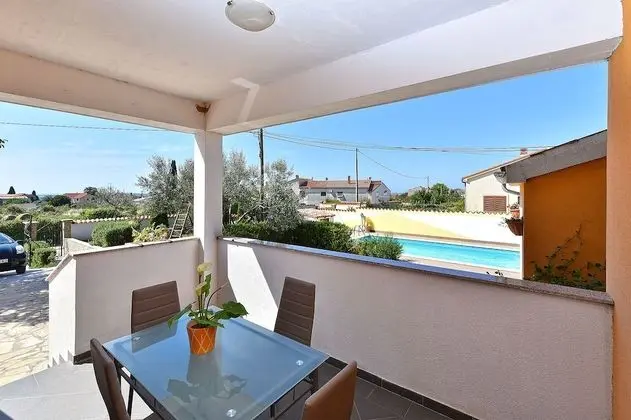 Standard Ev, 6 Yatak Odası (25323)