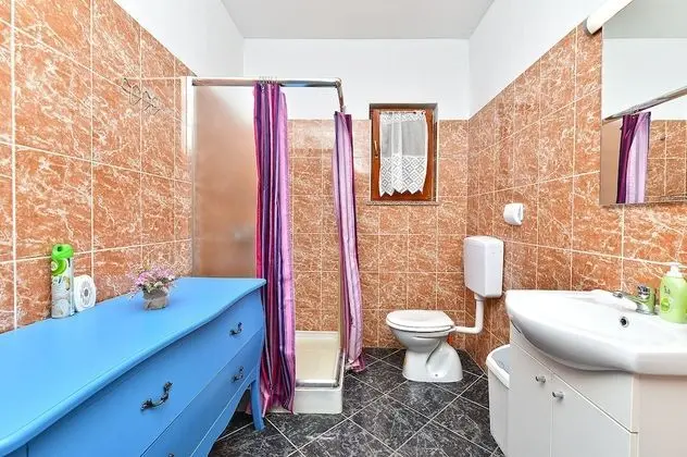 Standard Ev, 6 Yatak Odası (25323)