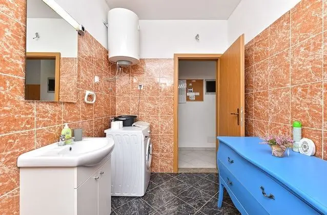 Standard Ev, 6 Yatak Odası (25323)