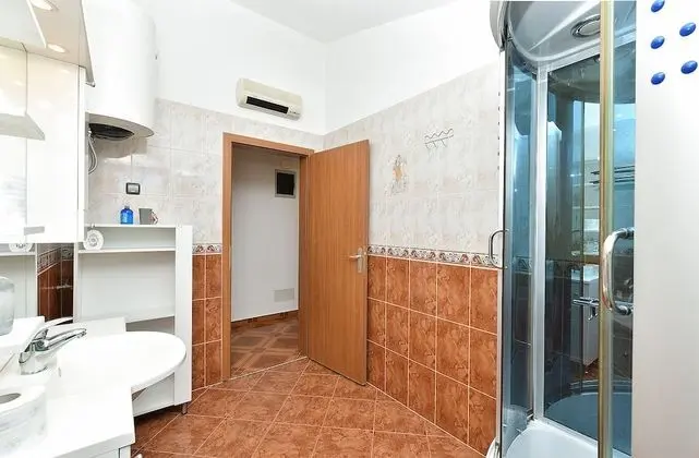 Standard Ev, 6 Yatak Odası (25323)