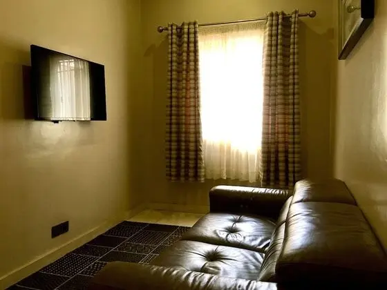 Premium Oda, 1 Büyük (Queen) Boy Yatak, Sigara İçilmez