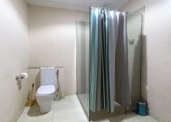 Premium Oda, 1 Büyük (Queen) Boy Yatak, Sigara İçilmez