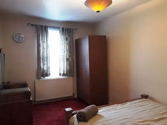 Ev, 2 Yatak Odası, Sigara İçilmez