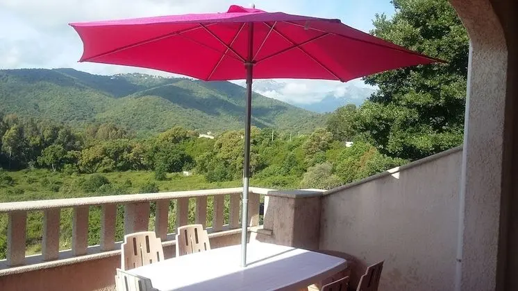 Standard Üç Kişilik Oda, Park Manzaralı