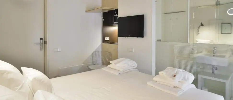 Apart Daire, 1 Yatak Odası (Paulo Nozolino)