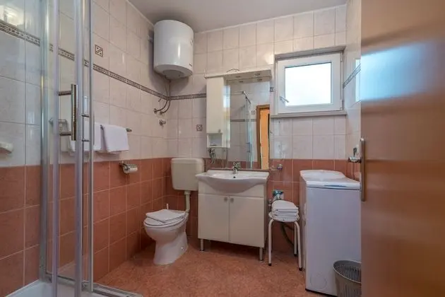 Apart Daire, Bahçe Manzaralı