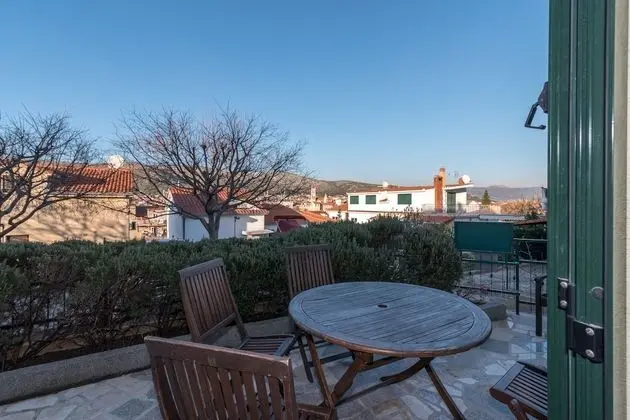 Apart Daire, Bahçe Manzaralı