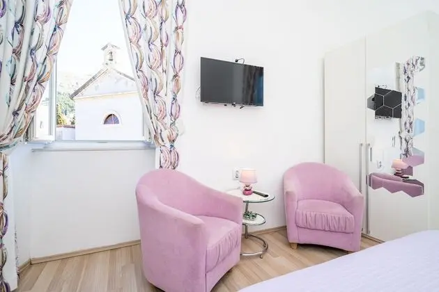 Tek Büyük Yataklı Oda, Veranda, Bahçe Manzaralı