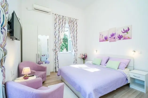 Tek Büyük Yataklı Oda, Veranda, Bahçe Manzaralı