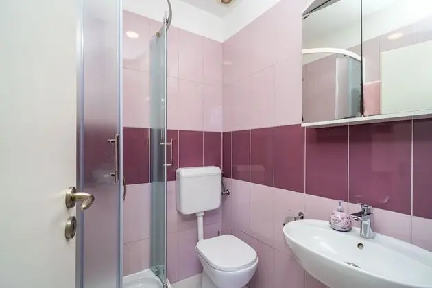 Tek Büyük Yataklı Oda, Veranda, Bahçe Manzaralı